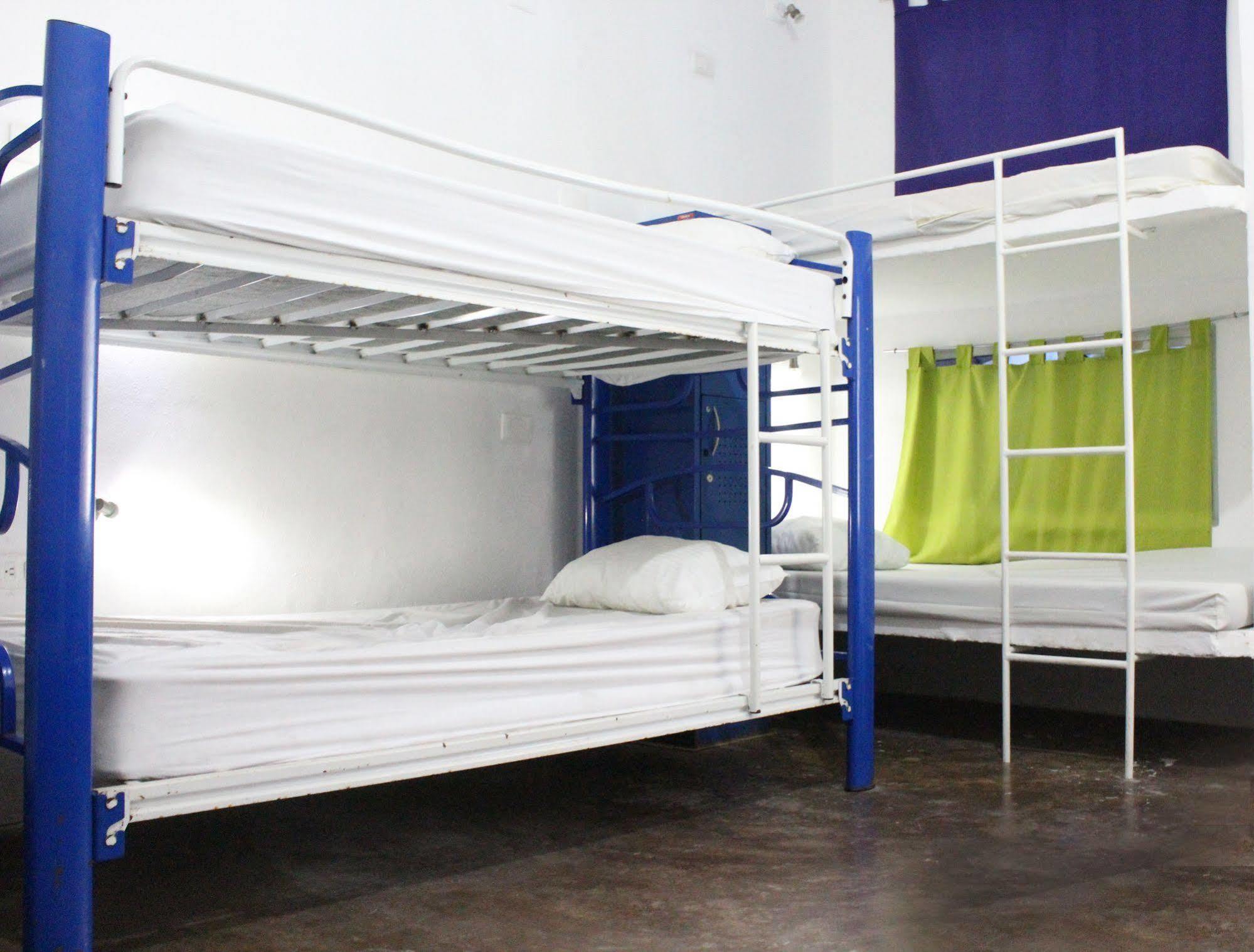 Hostal Vive La Vida 신데 델 카르멘 외부 사진